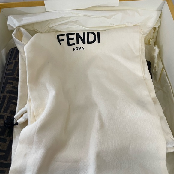 Fendi boots - Picture 3 of 6